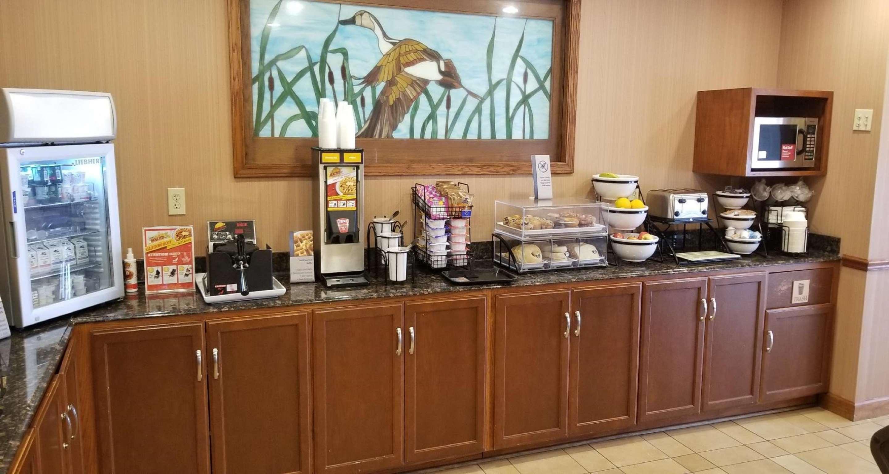 Best Western North Roanoke Troutville Exterior photo
